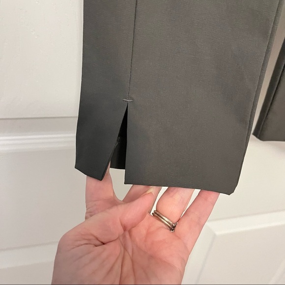 Athleta Wander Slim Stretch Ankle Pants 4P Gray Slit Hem Back Zip Side Pockets - Picture 4 of 9